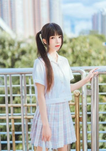 香港午夜理伦三级在线专辑_720在线手机播放